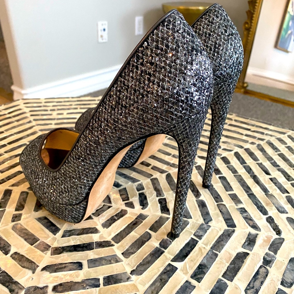 Marchesa glitter peep toe pumps